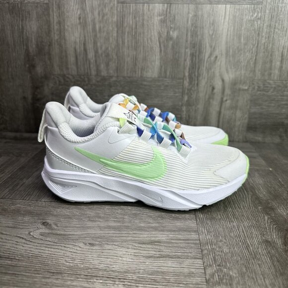 Nike Star Runner 4 Kids size 12c White Multicolored Lightweight Shoes - Picture 1 of 8